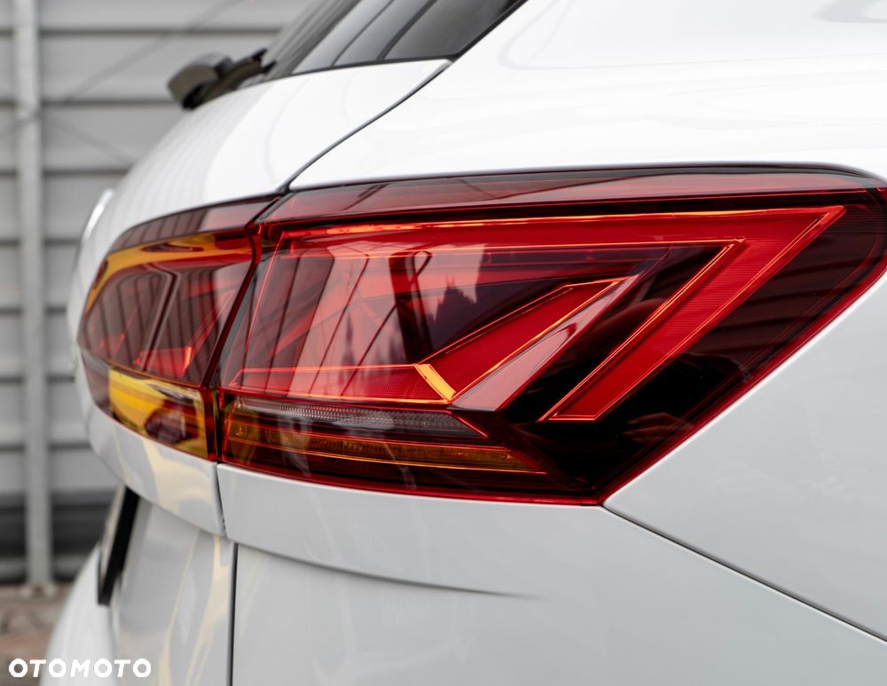 Volkswagen Touareg 3.0 V6 TFSI 4Motion R-Line - 17