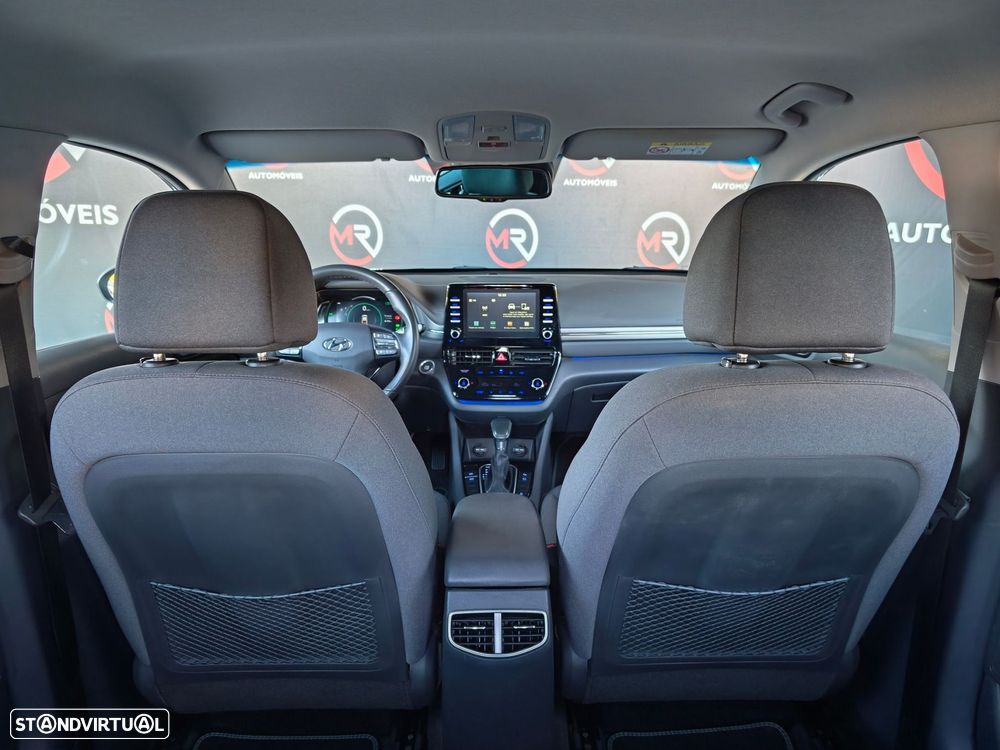 Hyundai Ioniq - 39
