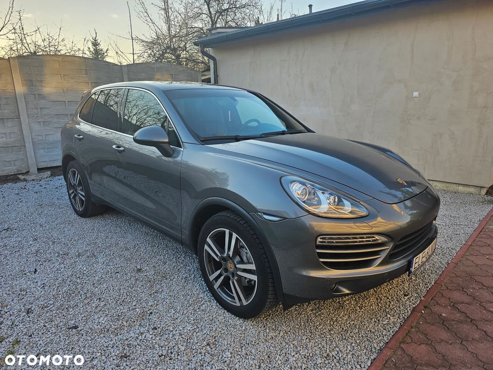 Porsche Cayenne Platinum Edition - 2