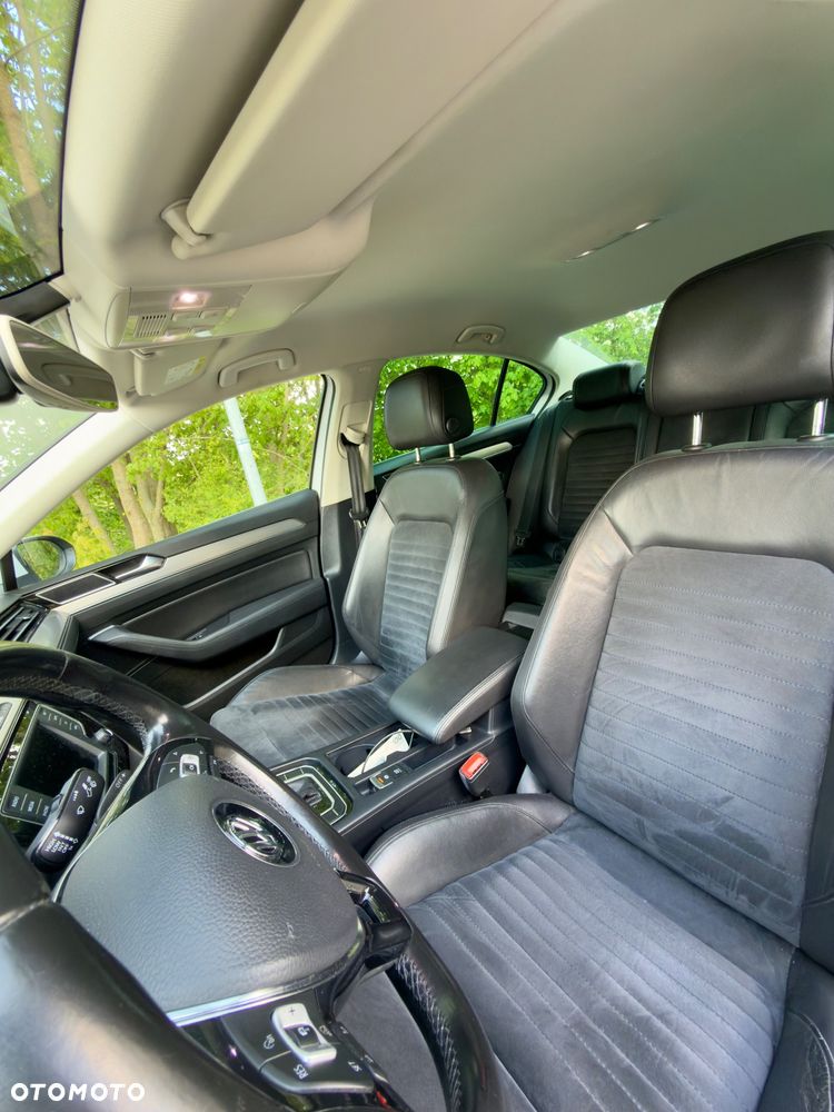 Volkswagen Passat 2.0 TDI SCR (BlueMotion Technology) DSG Highline - 12