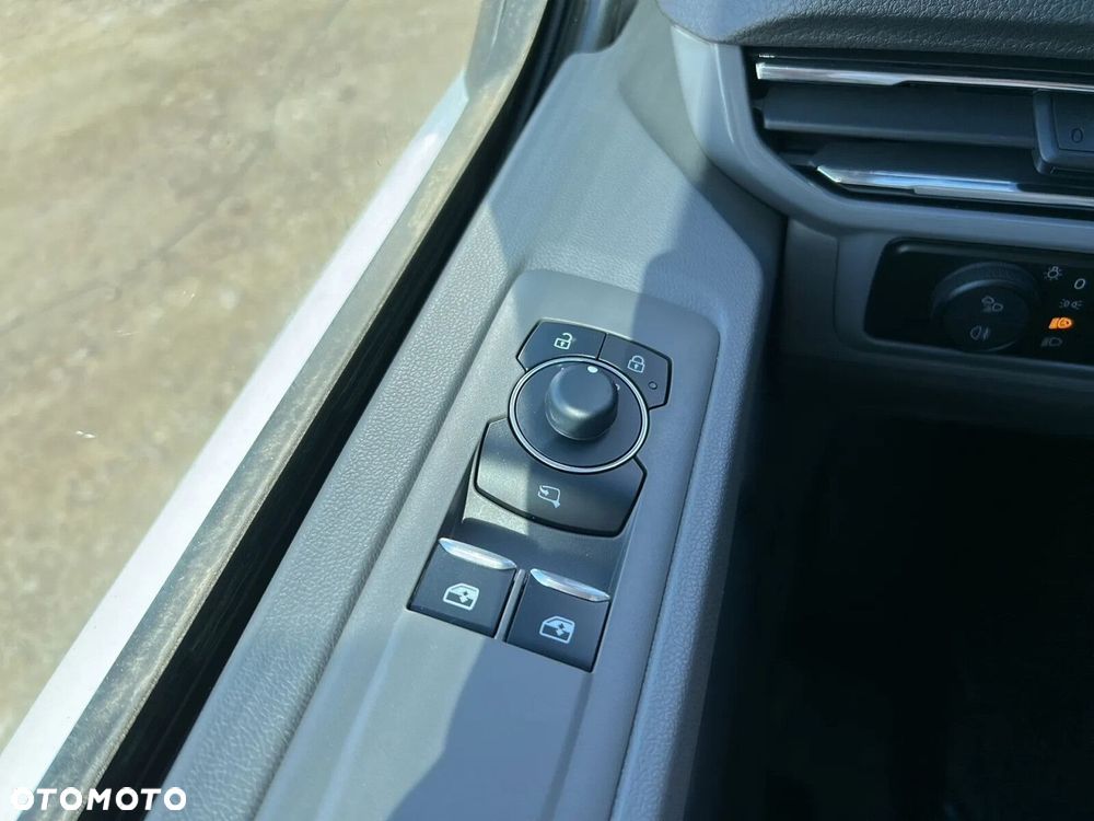 Volkswagen Caravelle 2.0 TDI L2 Edition - 34