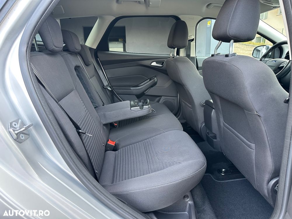 Ford Focus Turnier 1.5 TDCi DPF Start-Stopp-System Titanium - 20