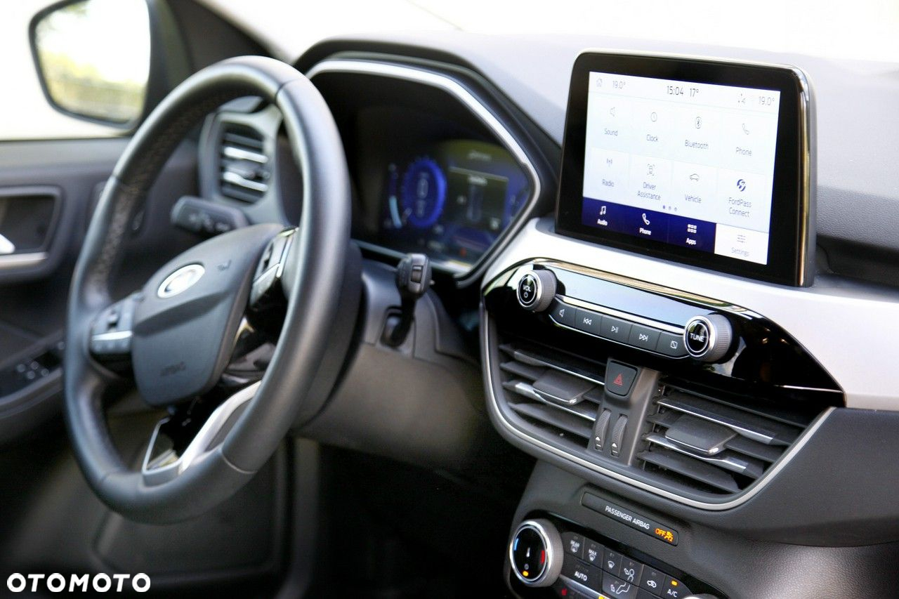 Ford Kuga - 18