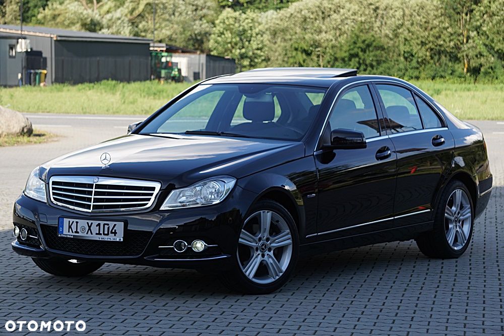Mercedes-Benz Klasa C 180 BlueEFFICIENCY Elegance - 1
