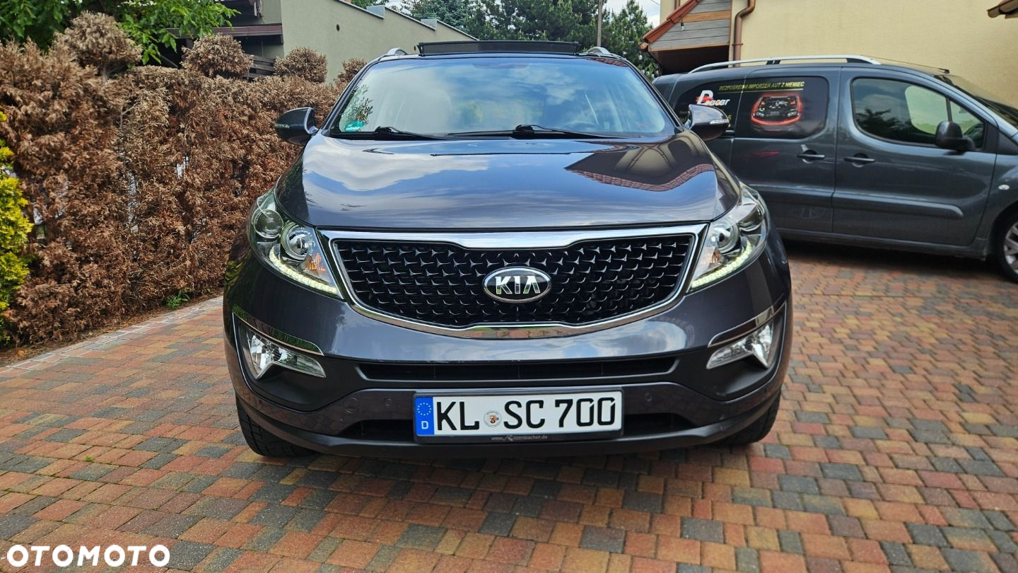 Kia Sportage 1.7 CRDI 2WD Dream-Team Edition - 11