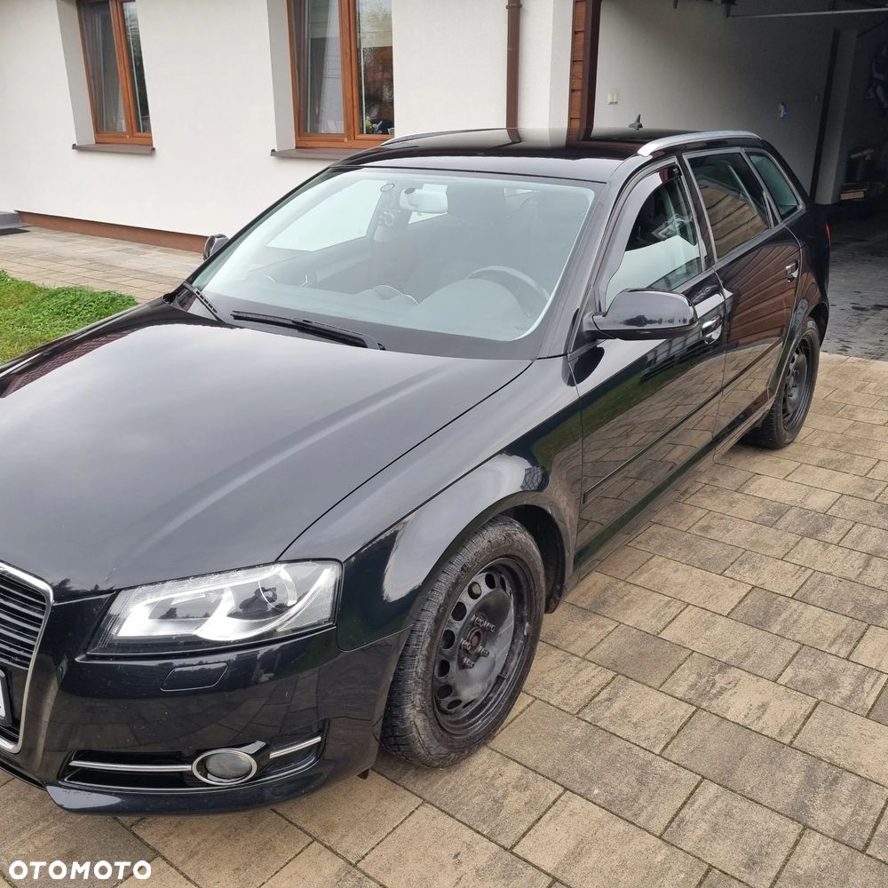 Audi A3 Sportback - 1