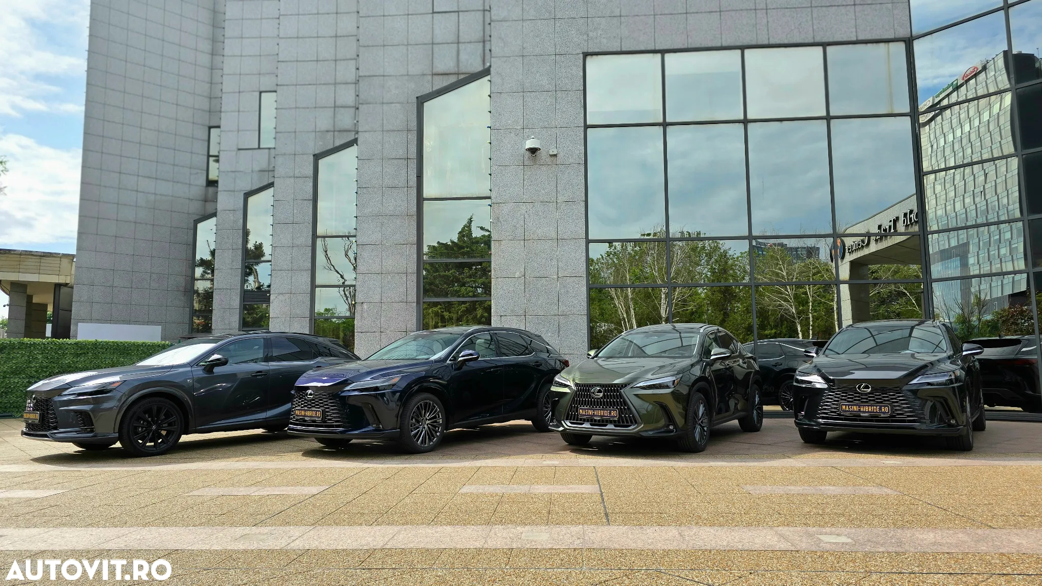 Lexus Seria RX 450h+ (Plug-in-Hybrid) Luxury Line - 34