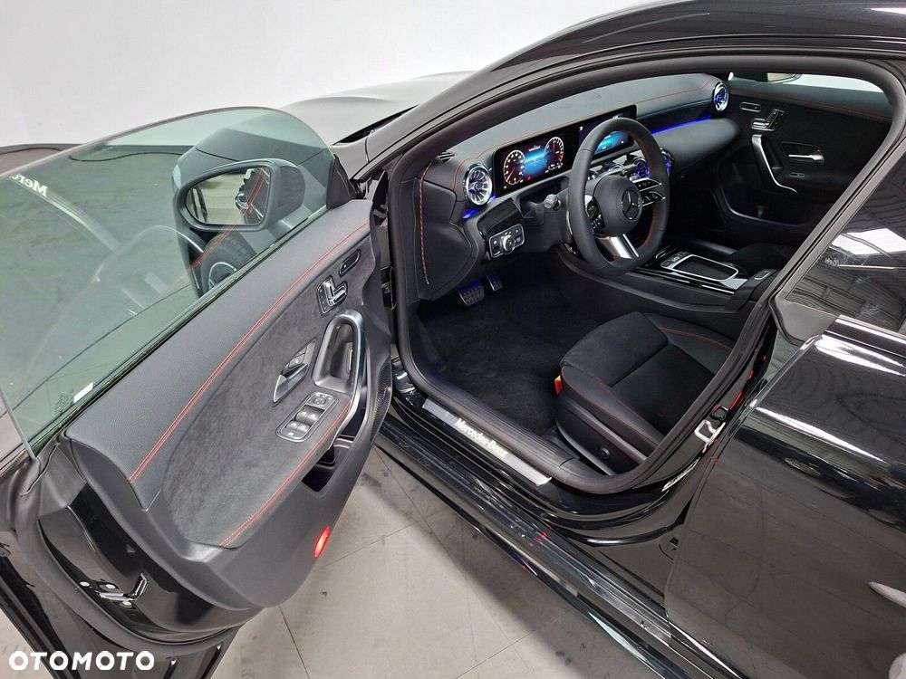 Mercedes-Benz CLA - 8