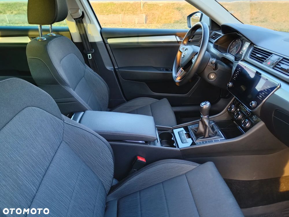 Skoda Superb 1.5 TSI ACT Ambition - 23