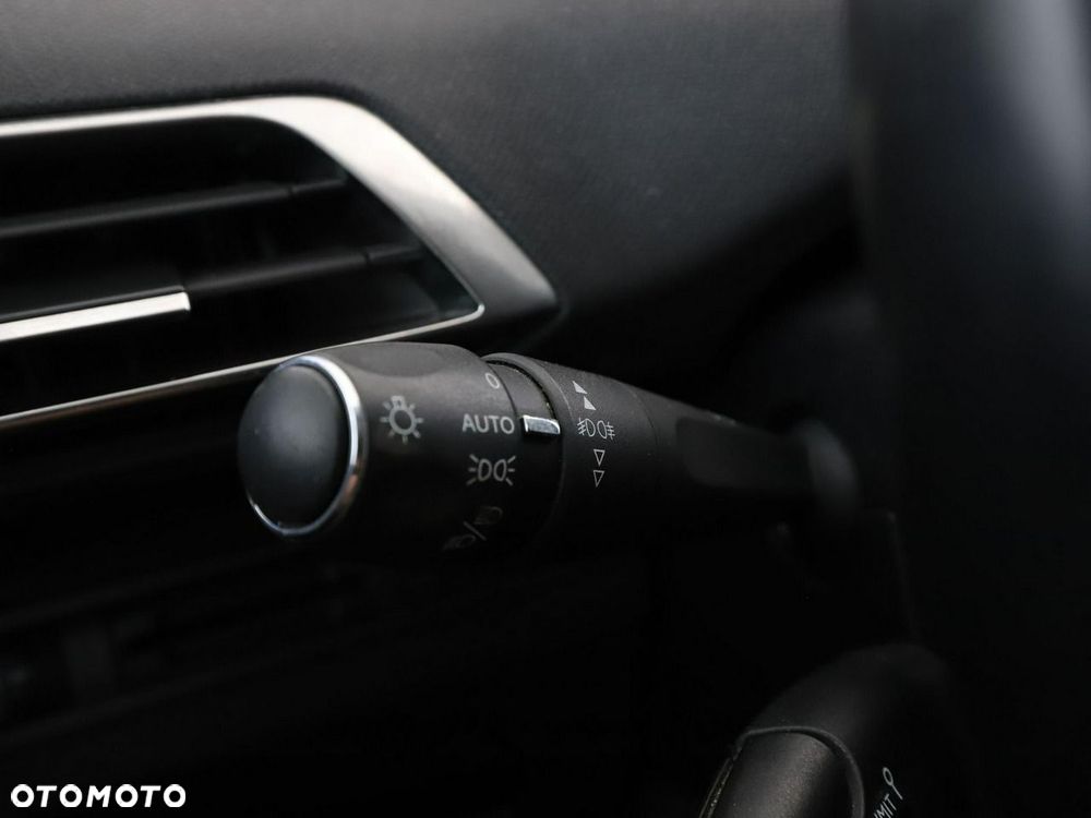 Peugeot 3008 1.2 PureTech Allure - 34