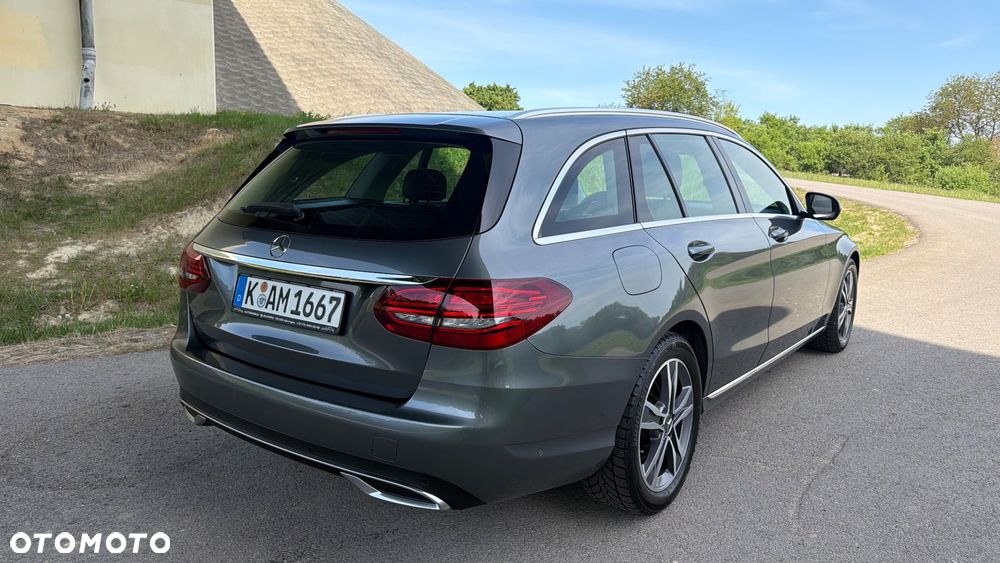 Mercedes-Benz Klasa C 200 d 9G-TRONIC - 28