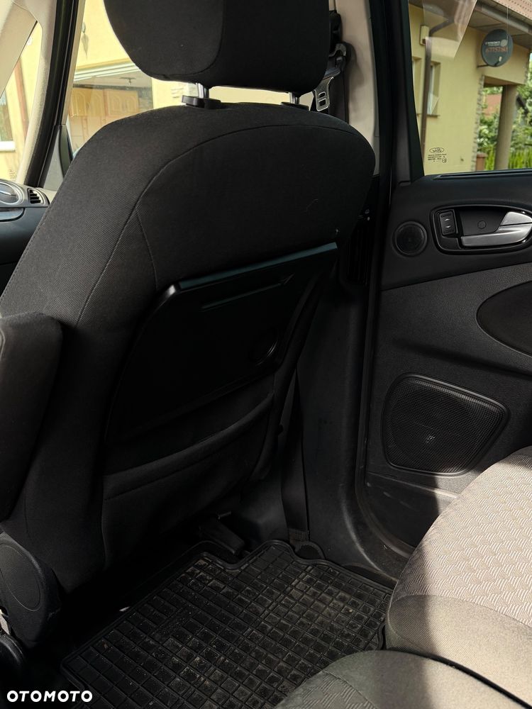 Ford Galaxy 2.0 TDCi Gold X - 11