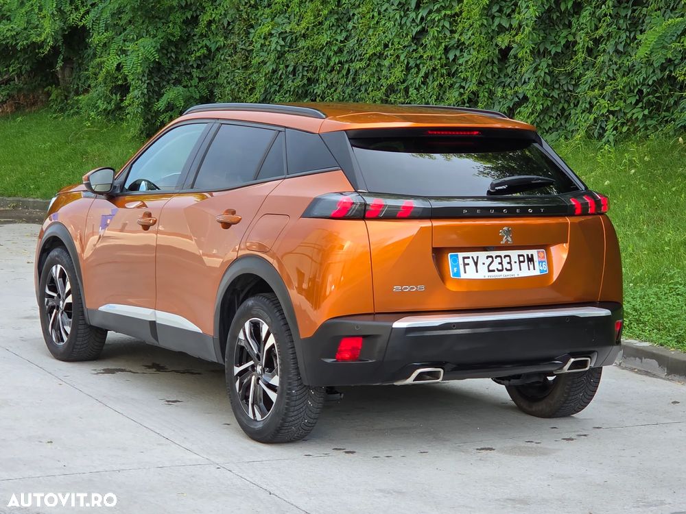 Peugeot 2008 PureTech 130 Allure Pack - 4