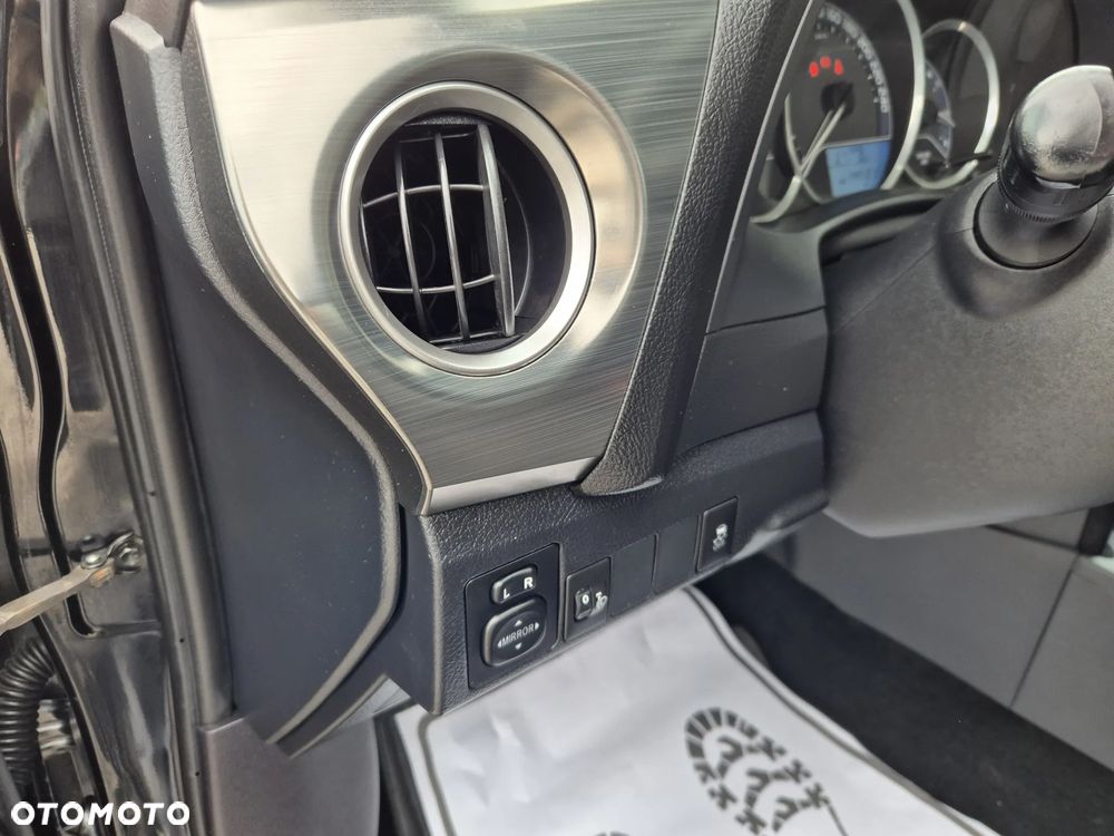 Toyota Auris 1.6 Premium Start - 21