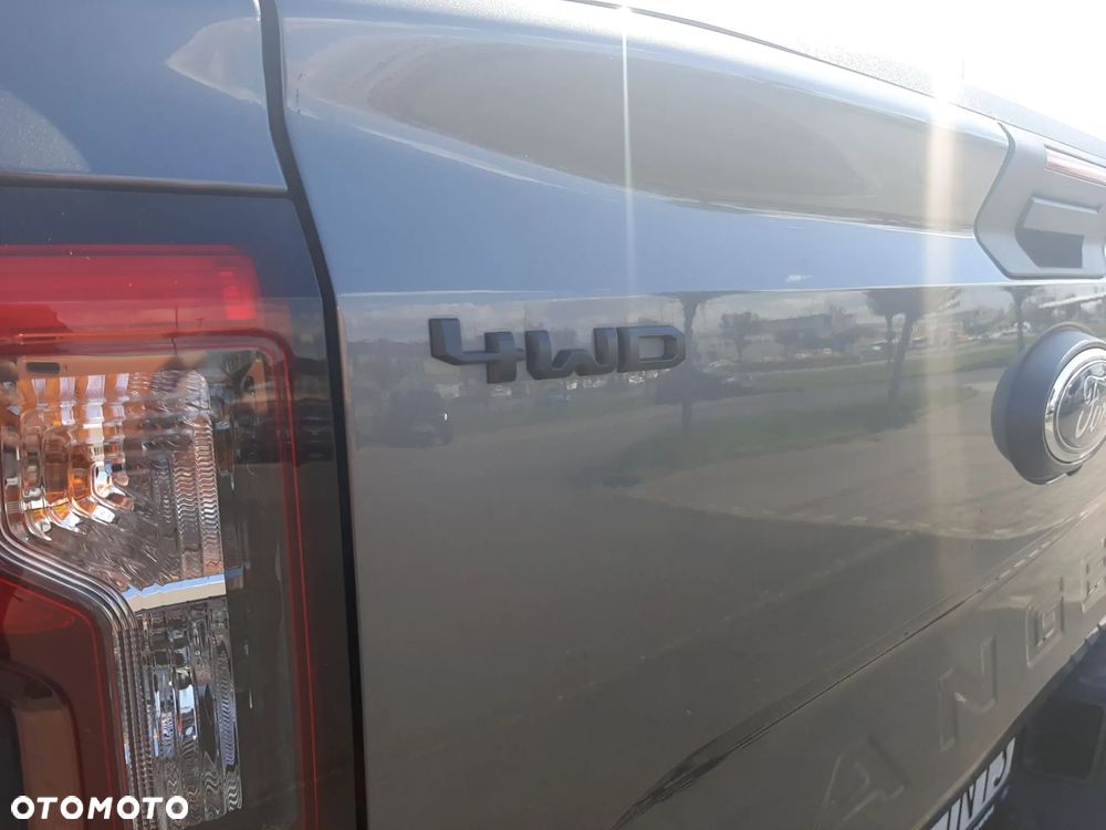 Ford Ranger 2.0 EcoBlue Bi-Turbo 4x4 DC Wildtrak - 12