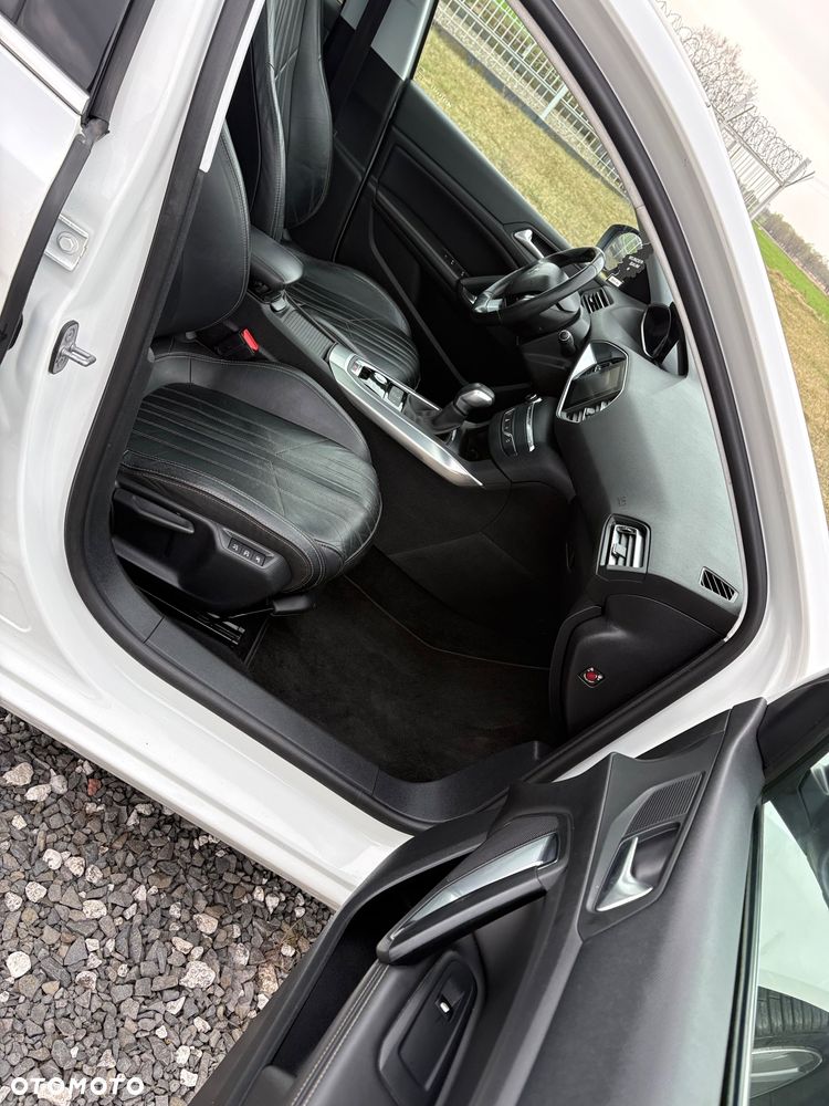 Peugeot 308 BlueHDi FAP 150 EAT6 Stop & Start Allure - 7