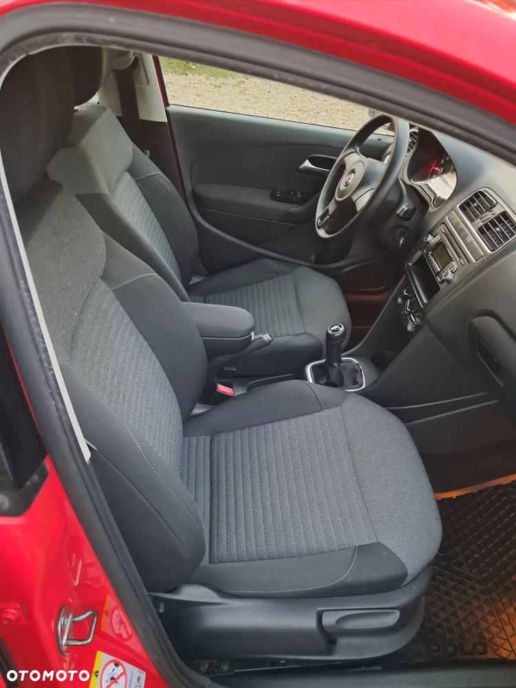 Volkswagen Polo - 8