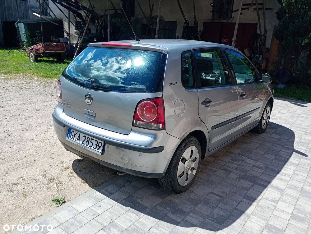 Volkswagen Polo - 4