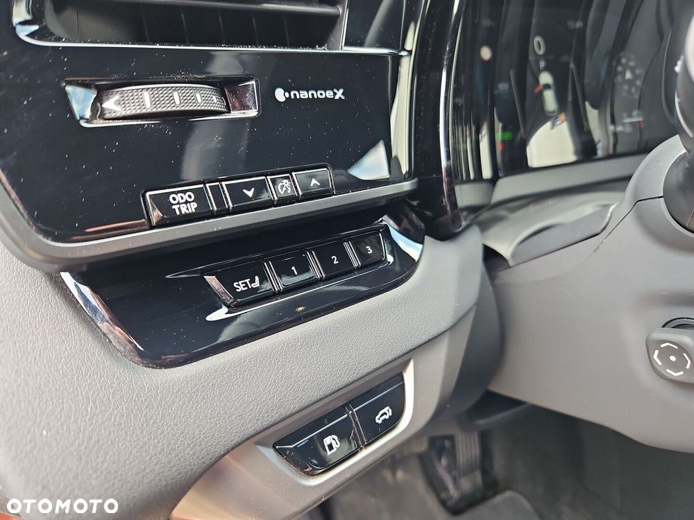 Lexus RX - 21