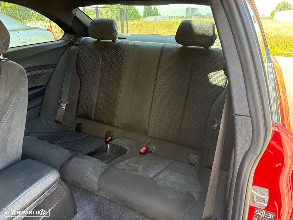 BMW 225 d Coupe Pack M Auto - 14