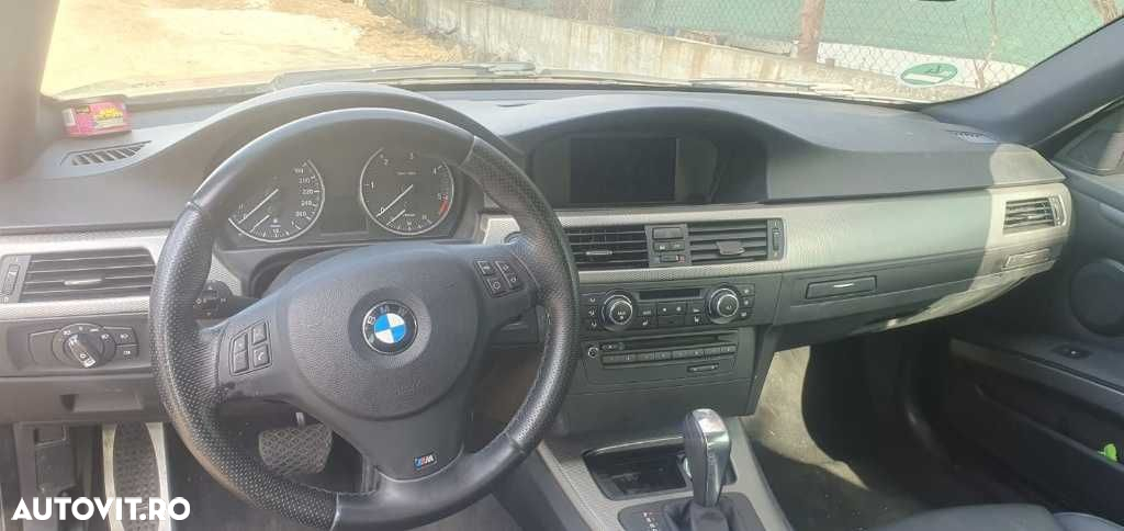 Plansa bord cu navigatie si suporti pahare BMW seria 3 E90 E91 E92 E93 - 2