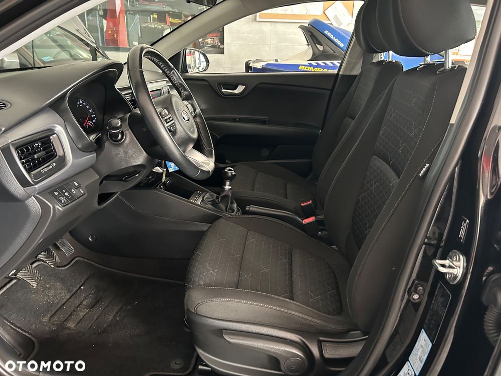 Kia Rio 1.2 L Business Line - 12