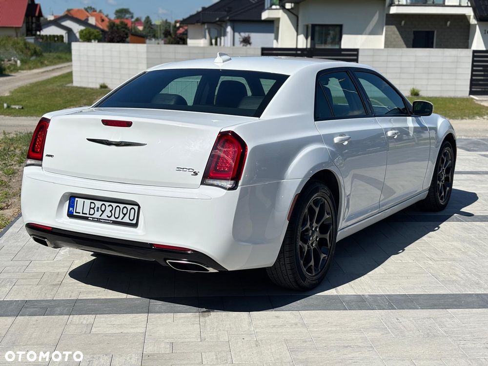 Chrysler 300s - 6