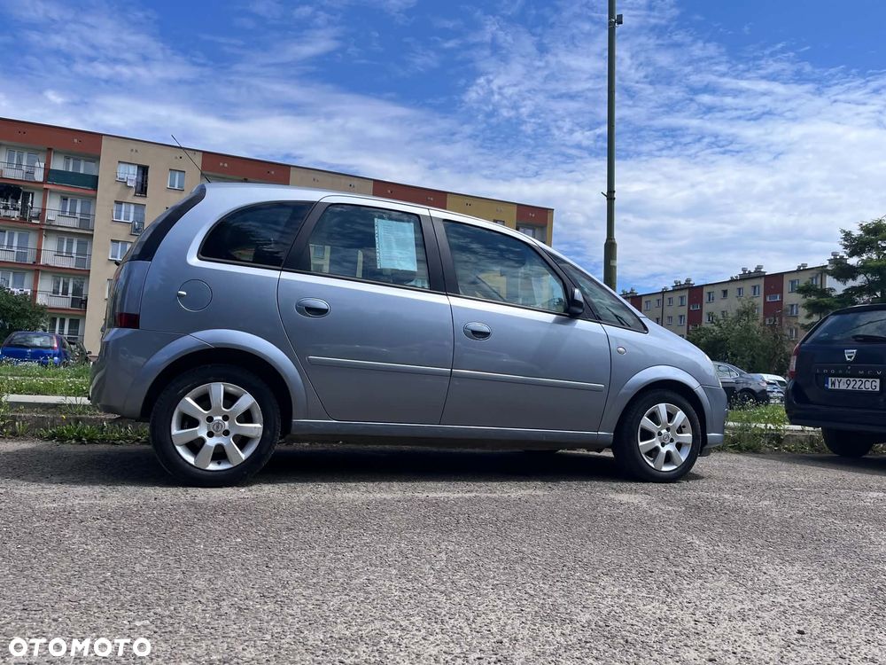 Opel Meriva 1.6 16V Cosmo - 16