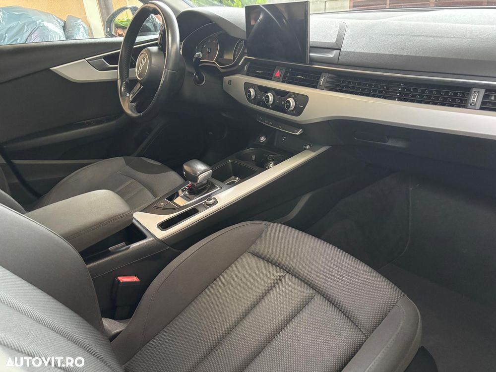 Audi A4 - 4