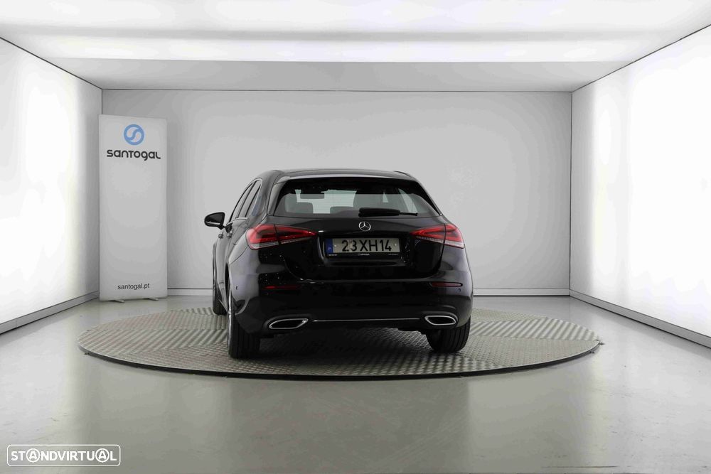 Mercedes-Benz A 180 Limousine - 4