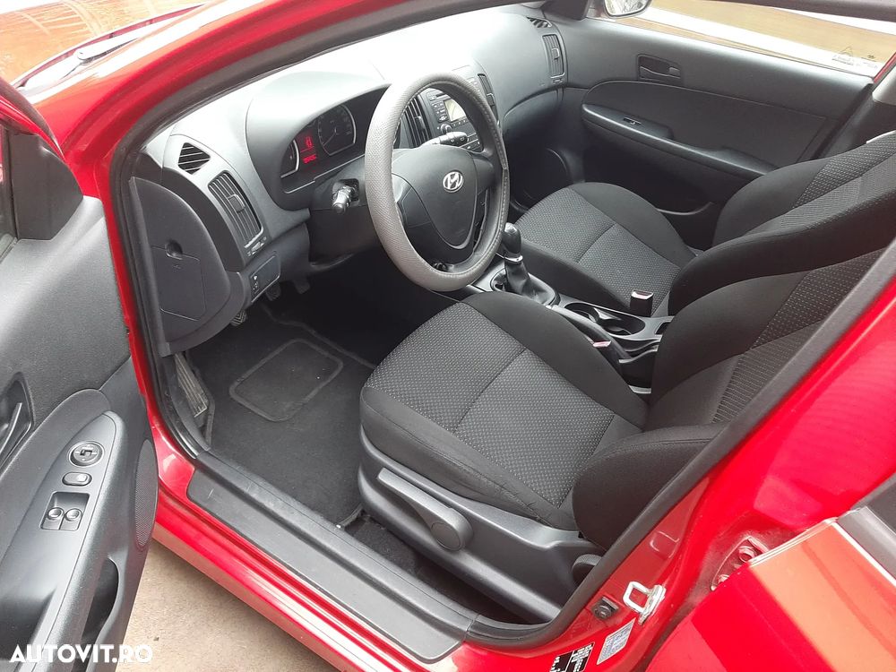 Hyundai i30 1.4 FIFA WM Edition - 16