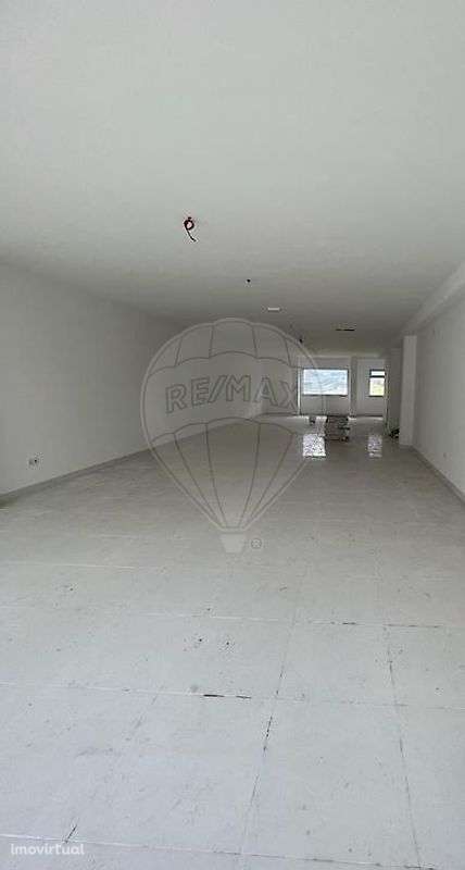 Loja  para arrendamento - Grande imagem: 2/4