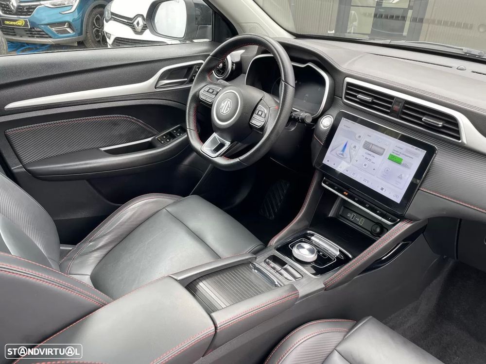 MG ZS Luxury - 32