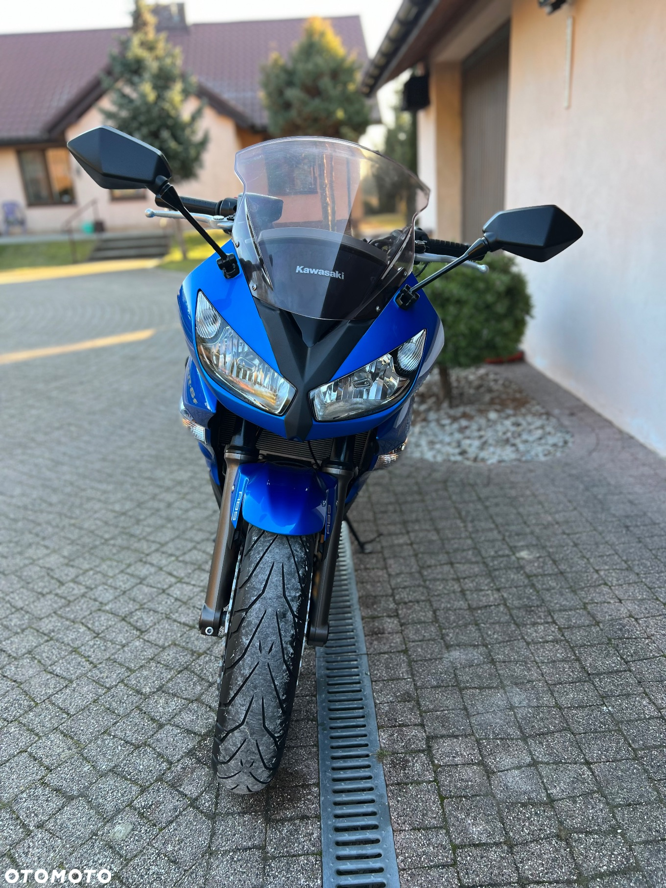 Kawasaki ER - 7
