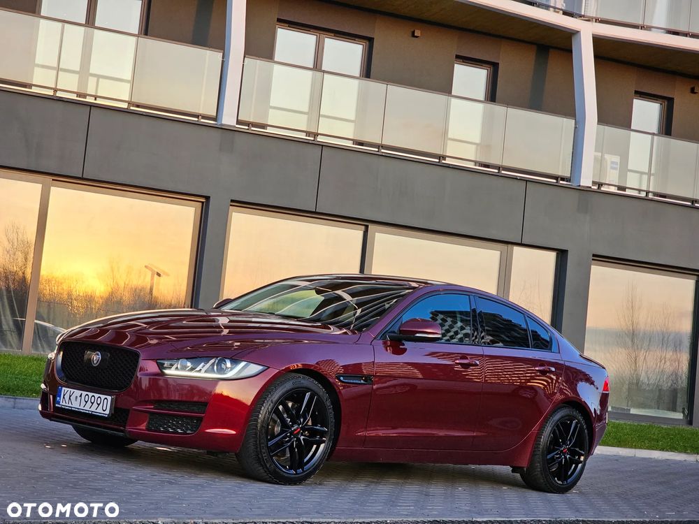 Jaguar XE 2.0 D Prestige - 15