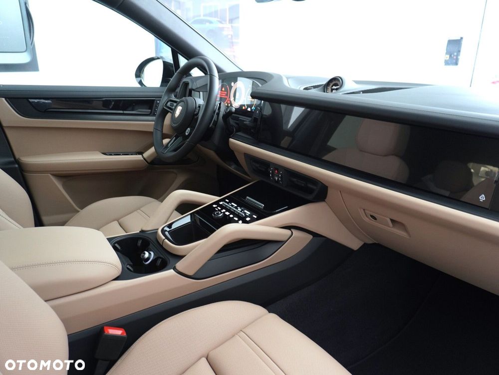 Porsche Cayenne E-Hybrid PHEV Black Edition - 31