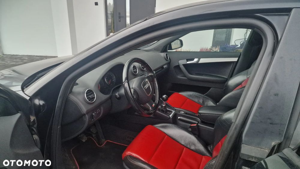 Audi A3 Sportback 2.0 TDI DPF quattro S line Sportpaket - 19