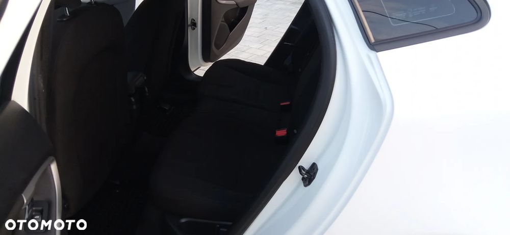 Volvo V40 - 17