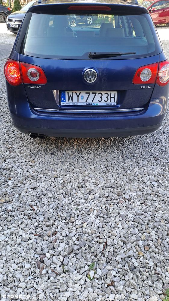 Volkswagen Passat 2.0 TDI Comfortline - 13