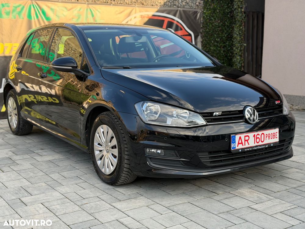 Volkswagen Golf - 2