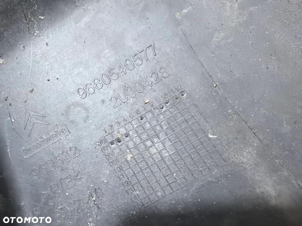 Citroen C4 Picasso Narożnik zderzaka lewy tył EZWD - 6