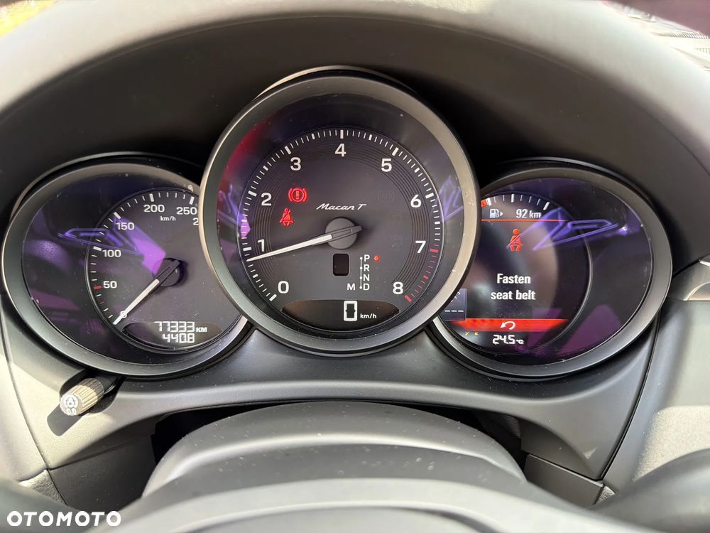 Porsche Macan T - 21