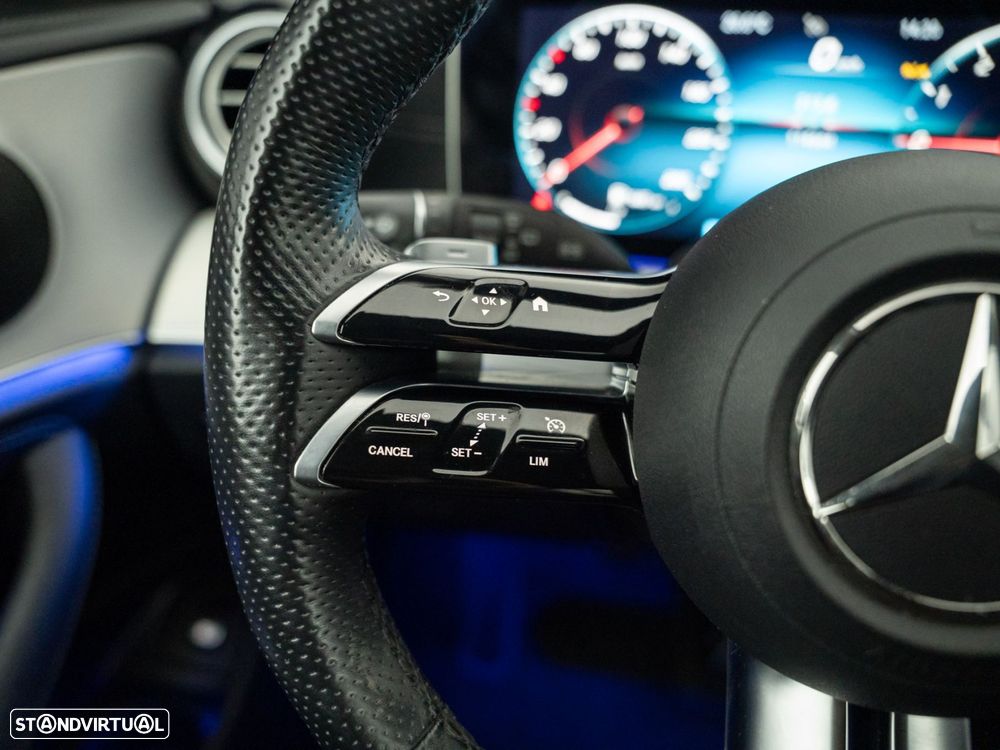 Mercedes-Benz E 300 de AMG Line - 25