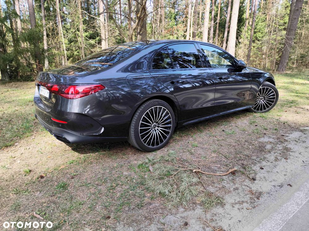 Mercedes-Benz Klasa E 220 d mHEV AMG 9G-Tronic - 3