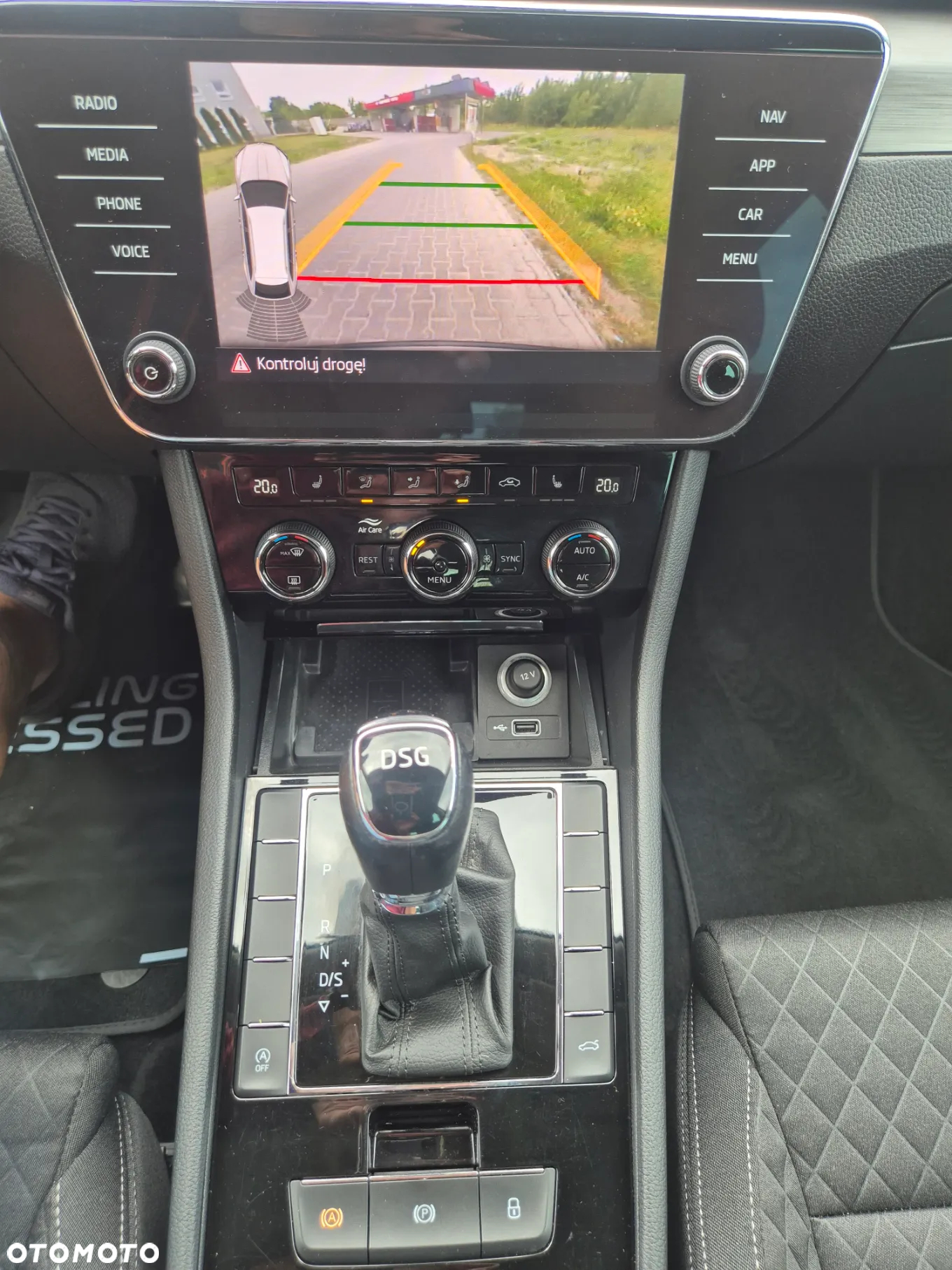 Skoda Superb 2.0 TDI SCR Style DSG - 38