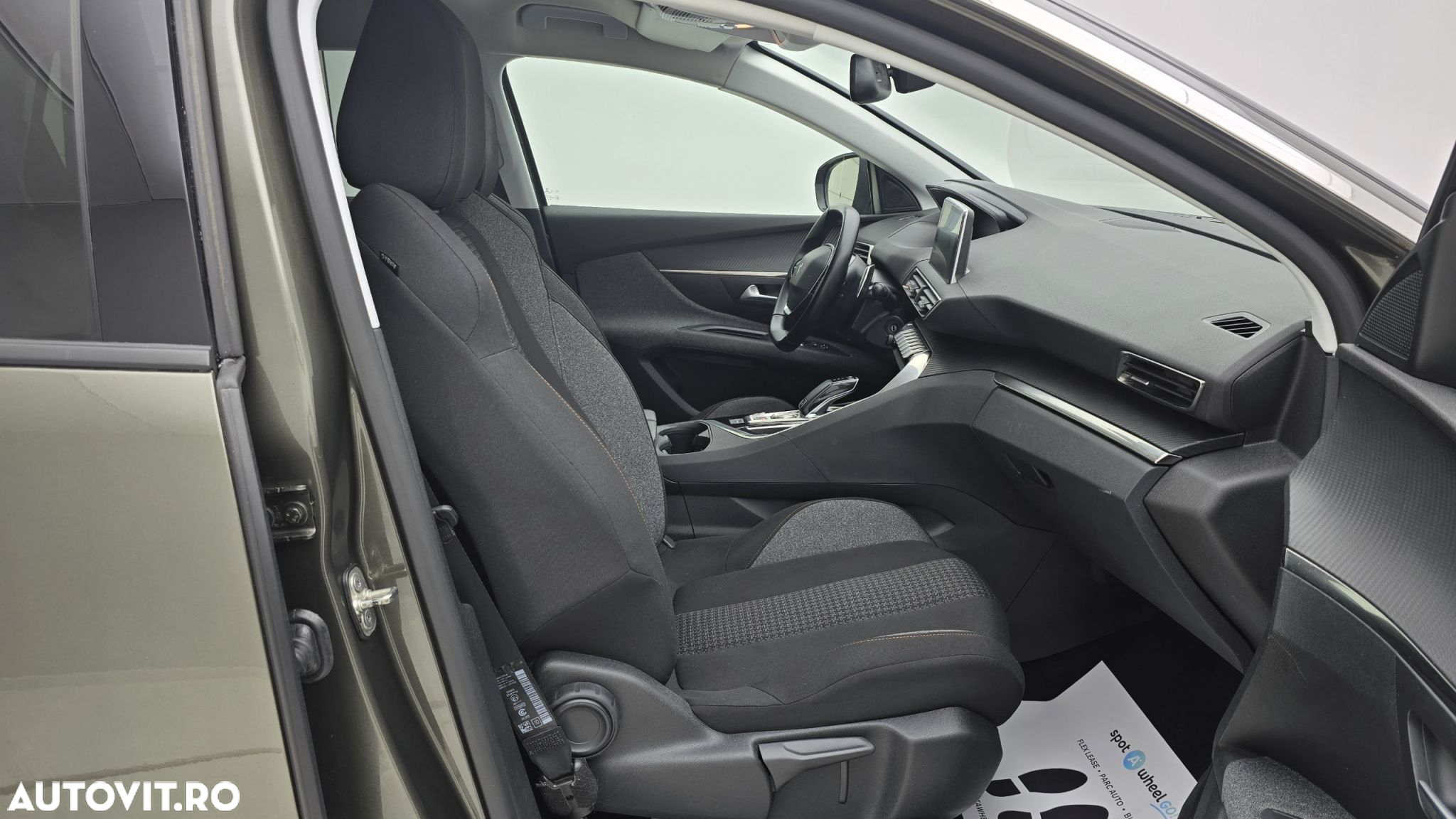 Peugeot 5008 - 19