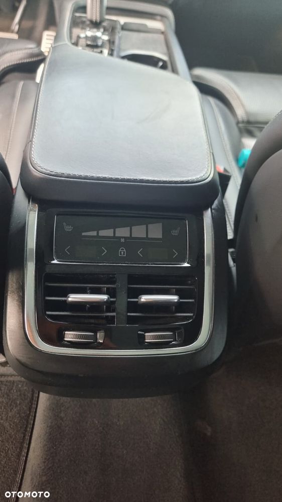 Volvo XC 90 D5 AWD Geartronic RDesign - 20