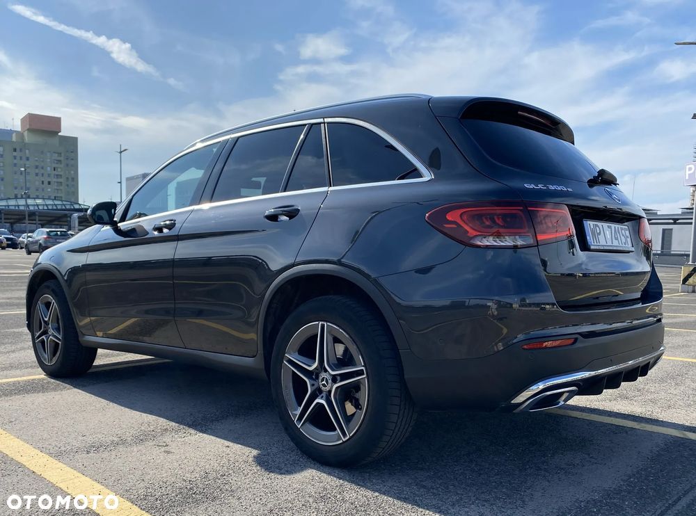 Mercedes-Benz GLC 300 e 4-Matic Business Edition - 5