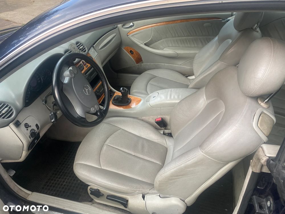 Mercedes-Benz CLK 240 Avantgarde - 1