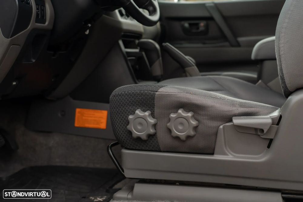 Mitsubishi Pajero 3.2 DI-D GLS ABS+CA - 15